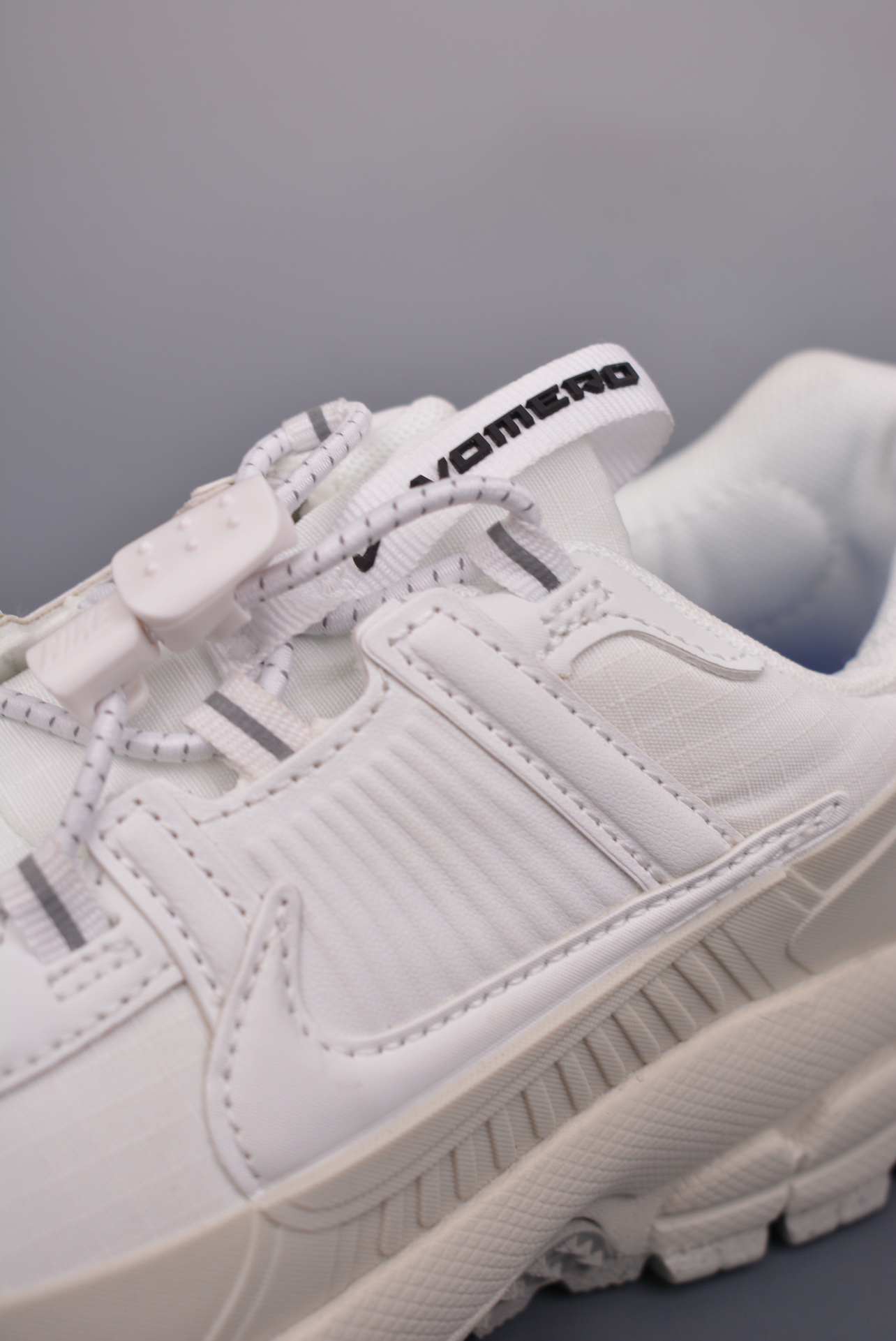 Nike Zoom Vomero 5 RoamSummit White HV5951-100