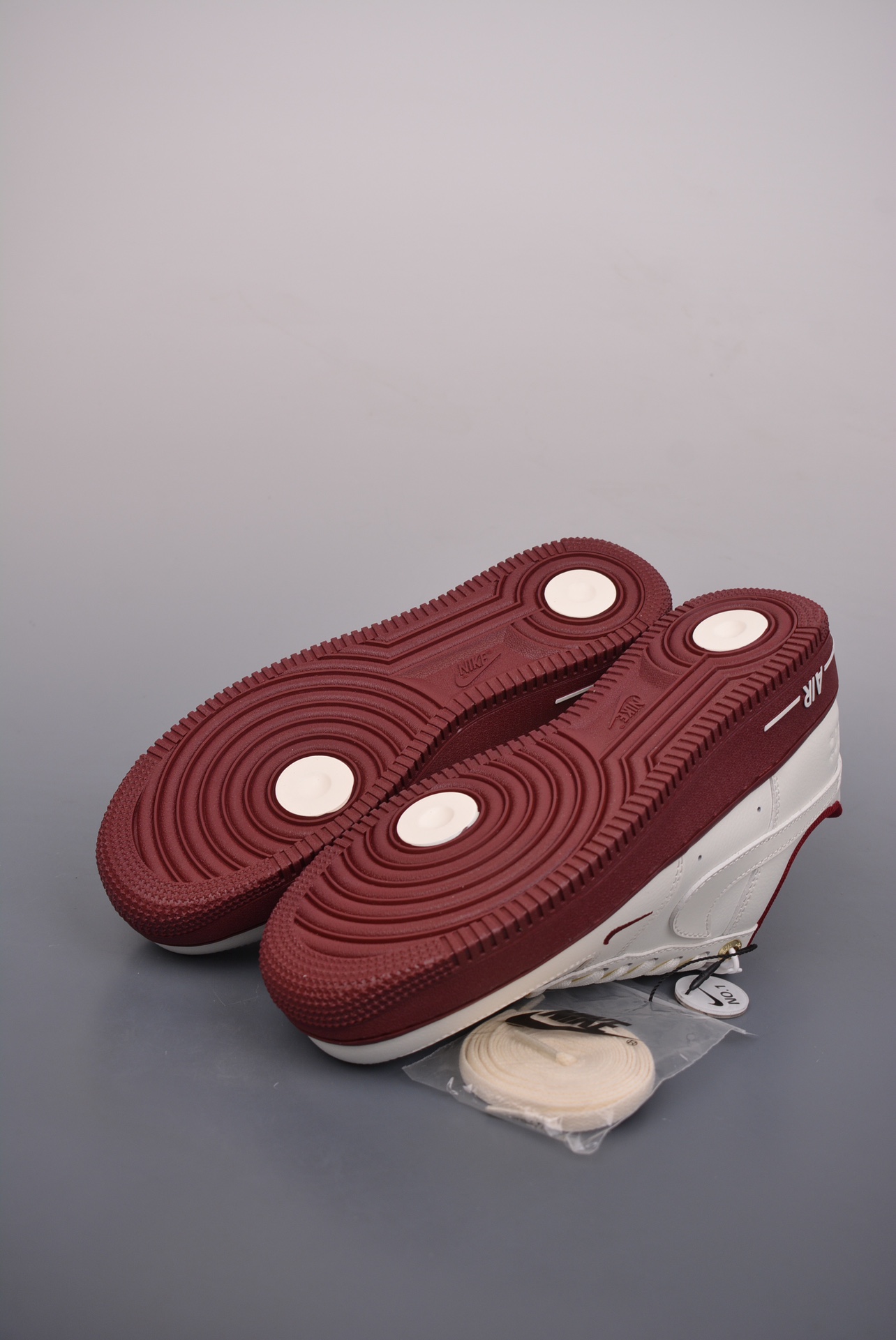 Nike Air Force 1'07 SESail Team Red Metallic Gold DQ7582-100