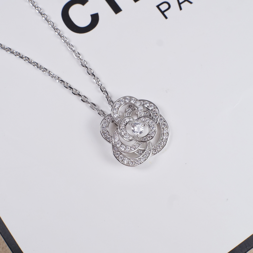 Chanel hollow camellia necklace