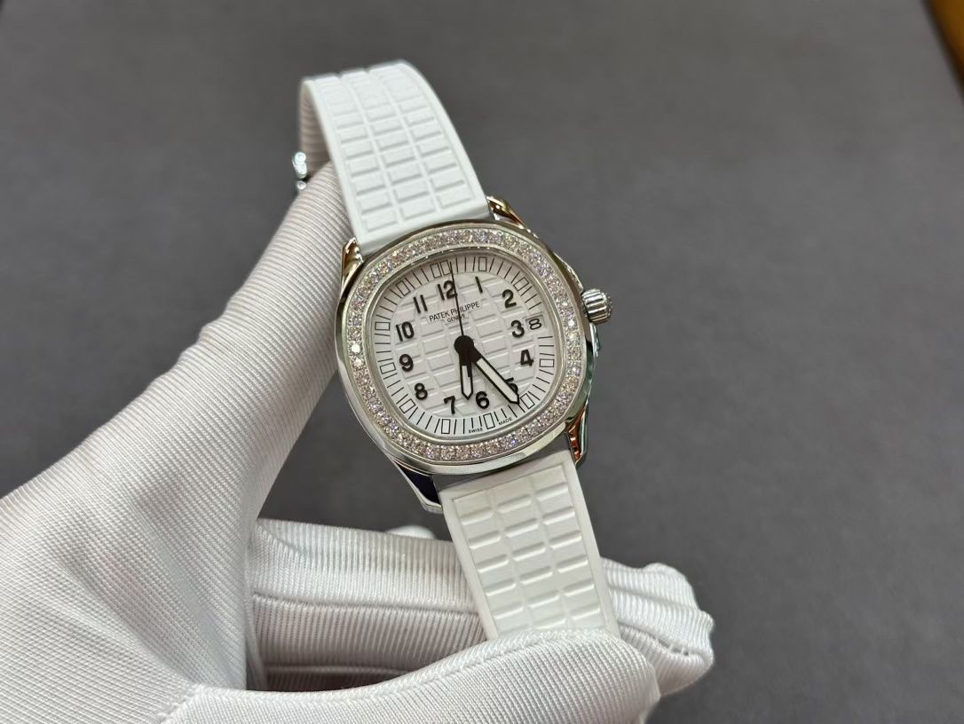 Patek Philippe Factory New AQUANAUT Series