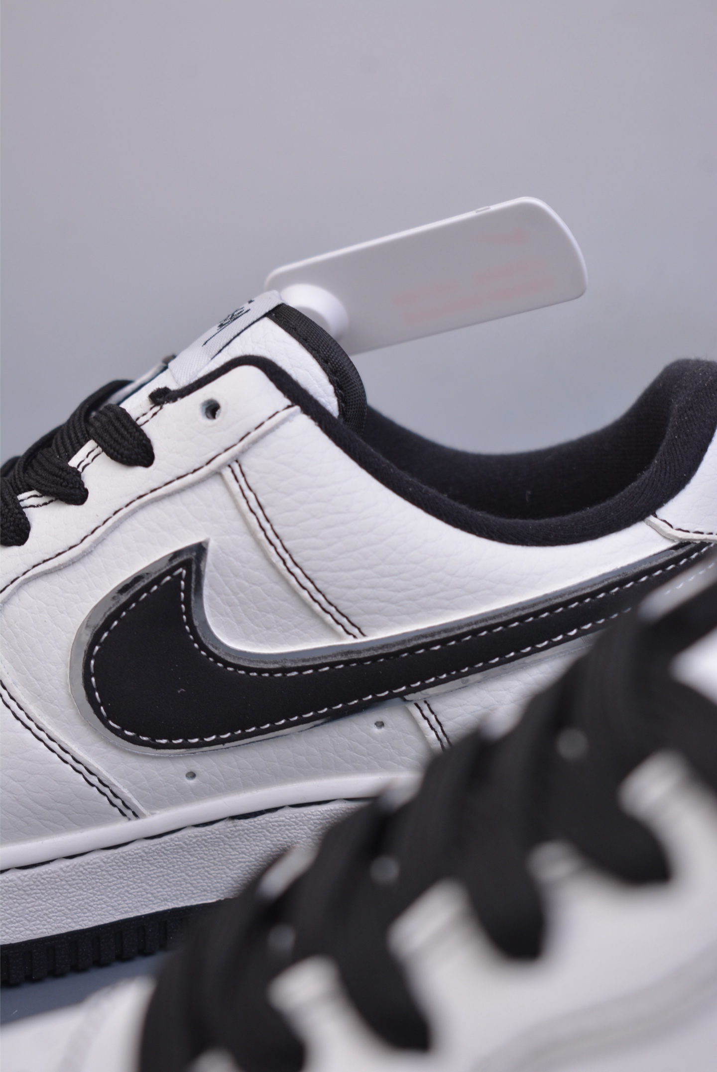 Stussy x Nike Air Force 1 07 Low Sneakers White and Black DQ6628-154