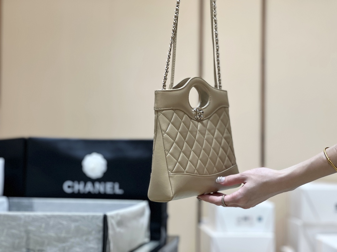 Chanel 24S mini 31bag AS4133 00148