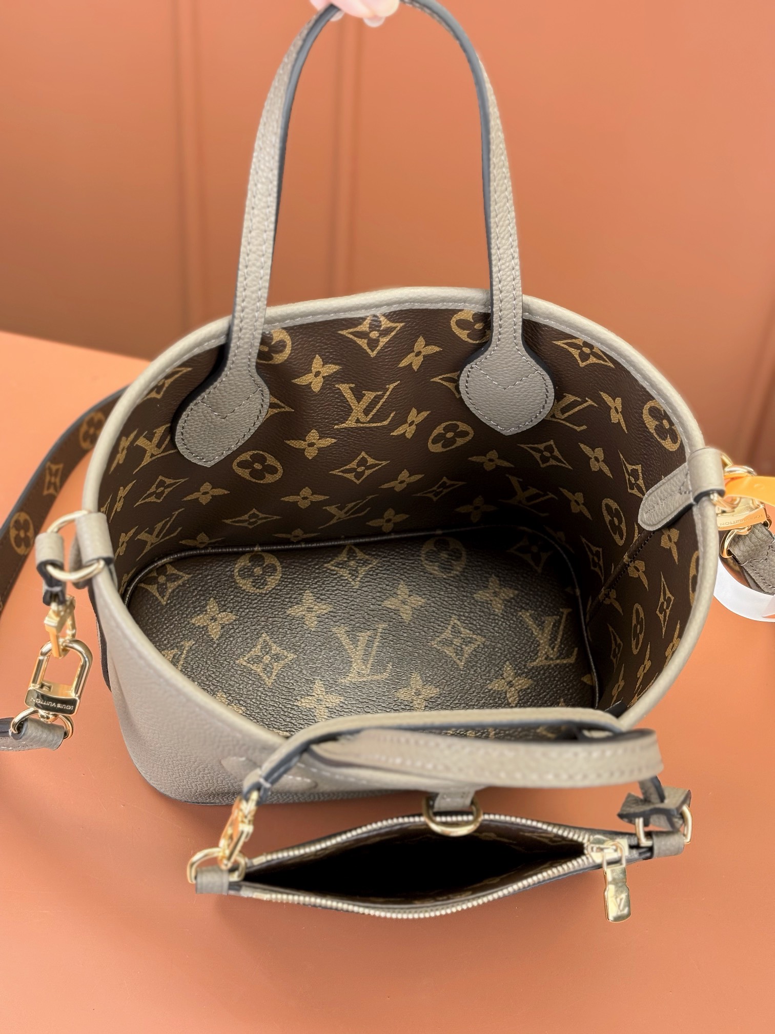 Louis Vuitton NEVERFULL INSIDE OUT BB Bag M12109