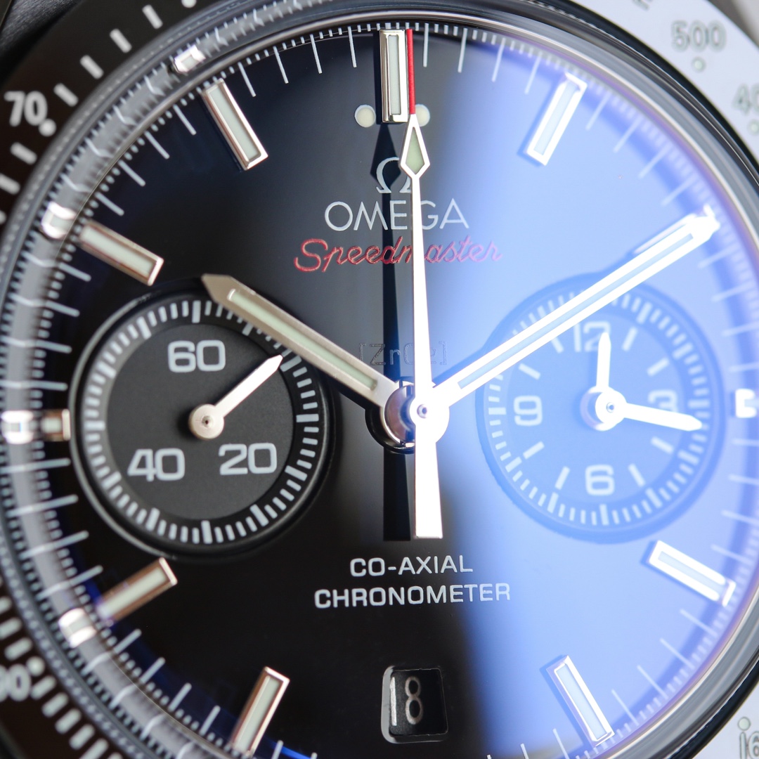 Omega Speedmaster Dark Side of the Moon 311.92.44.51.01.006