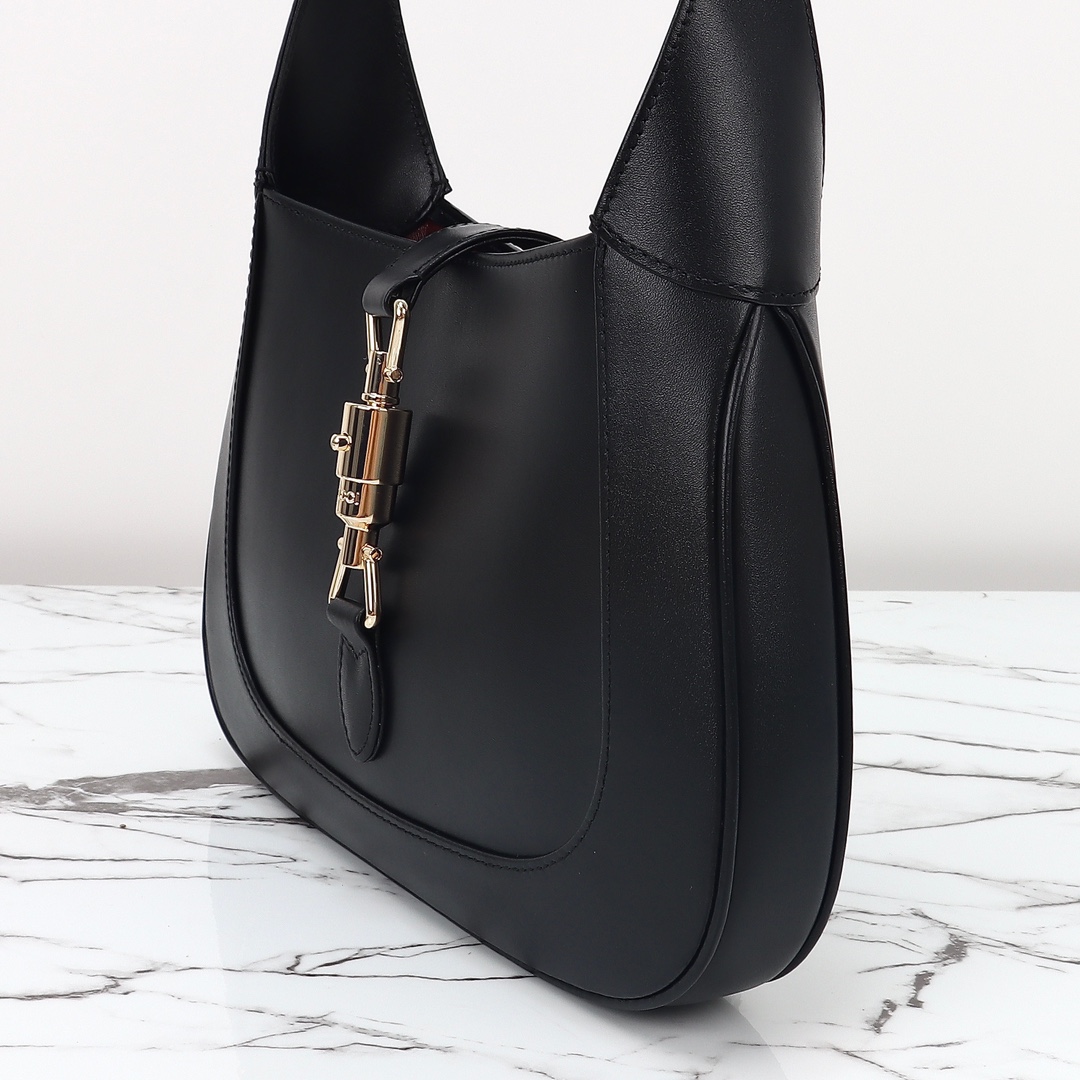 Gucci Jackie 1961 Medium Handbag 810232 AAD5V 1060