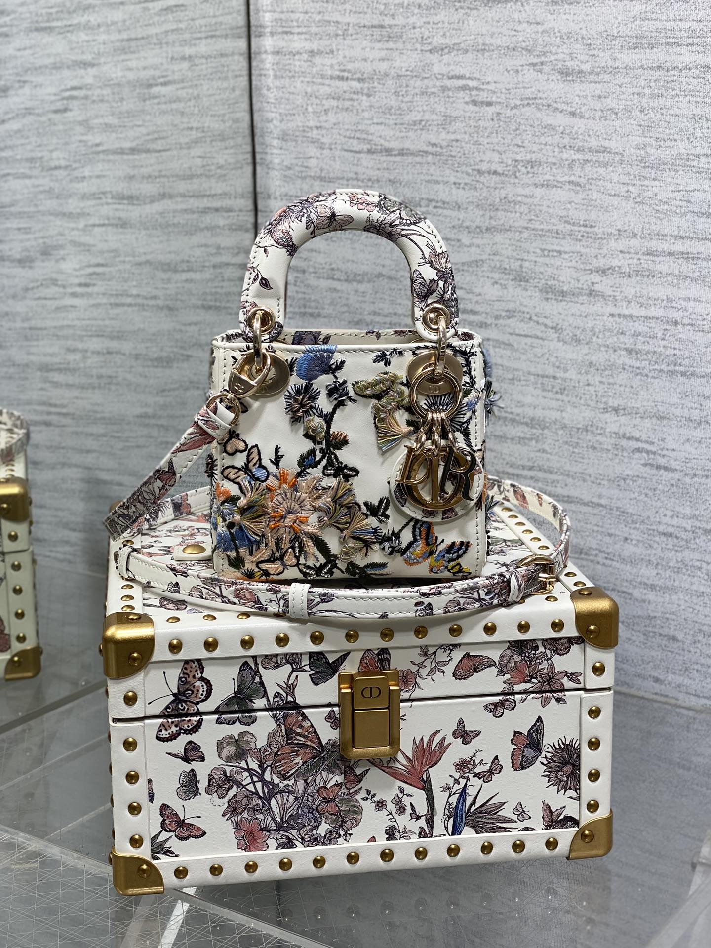 Dior LadyDior ultra-mini limited edition set collection level