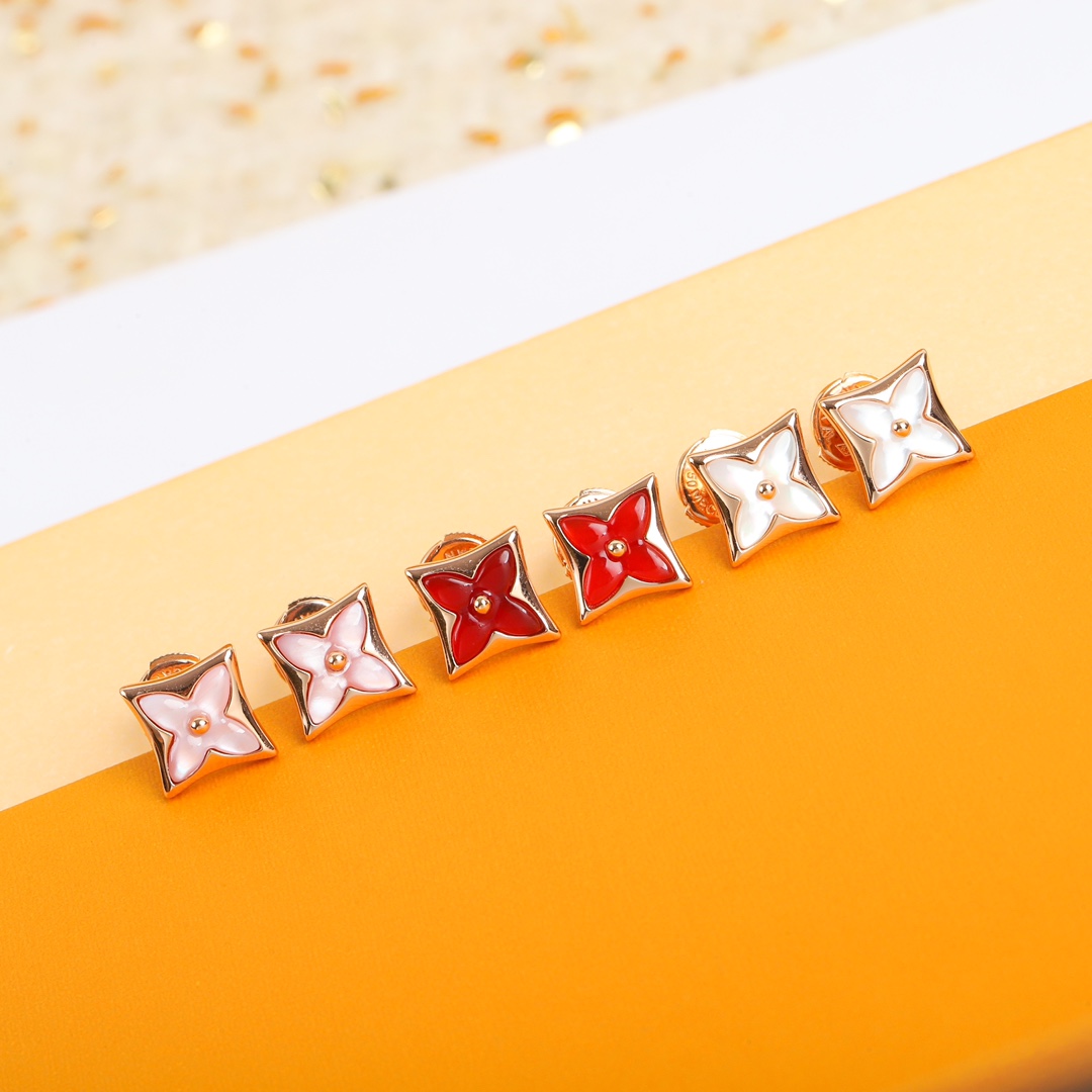 Louis Vuitton Square Clover Earrings