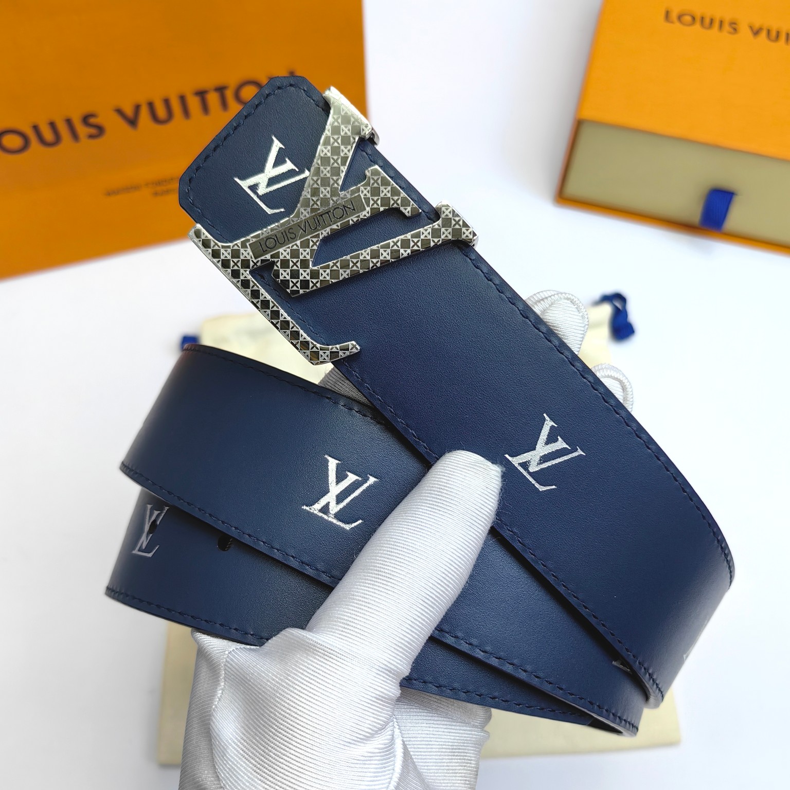 Louis Vuitton Men's Leather Belt with Engraved Buckle, 4CM Width