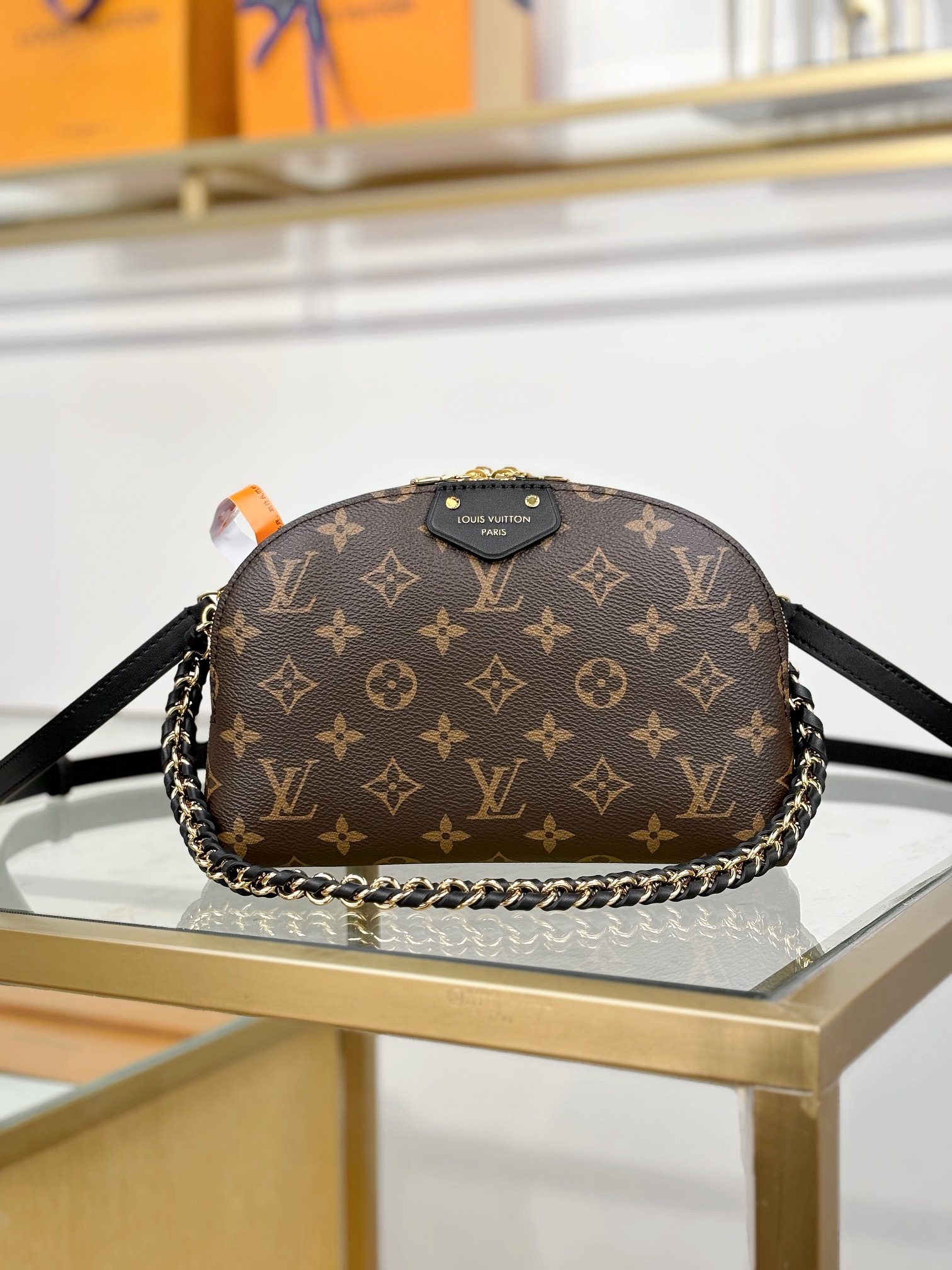 Louis Vuitton BE ALMA Handbag M12996