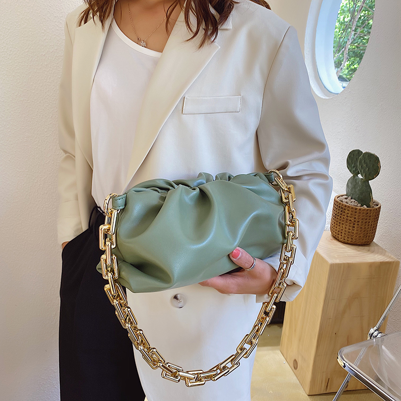2021 Gold Chains Dumpling Clip Purse Bag