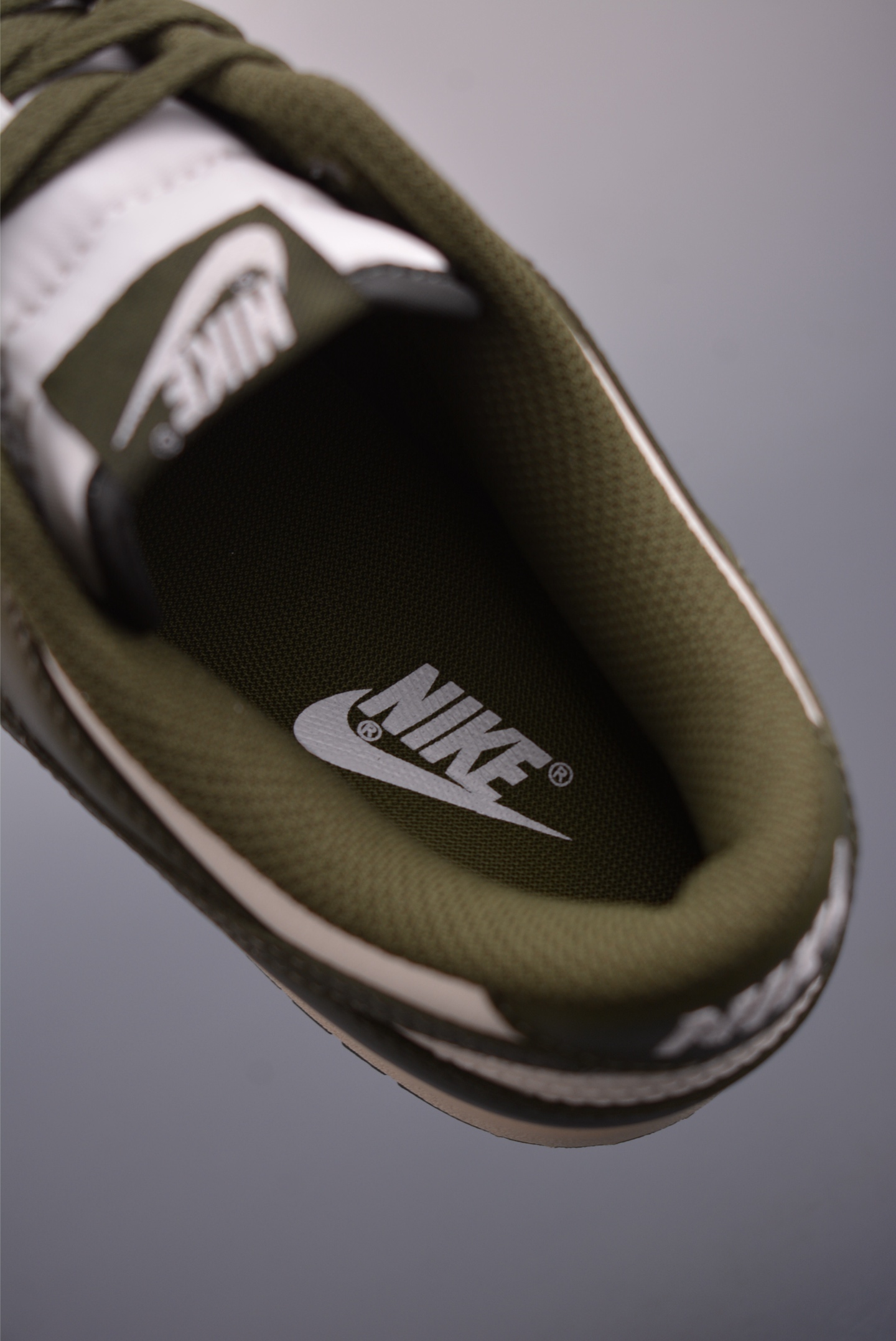 Nike Dunk Low “Cargo Khaki” HF5441-102