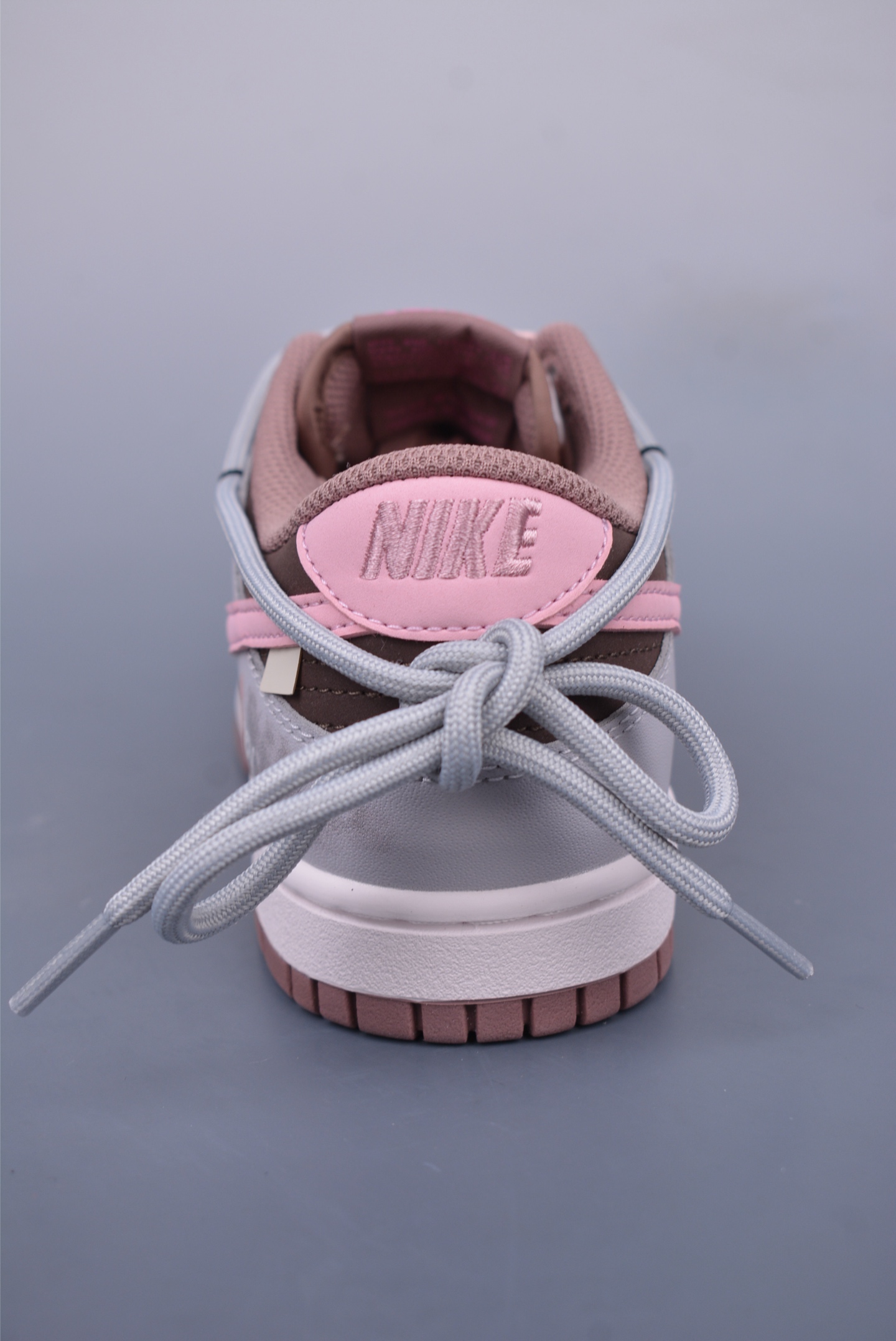 NIKE SB Dunk Low sneakers Koala Party Pink Dream Refrain FZ3611-208