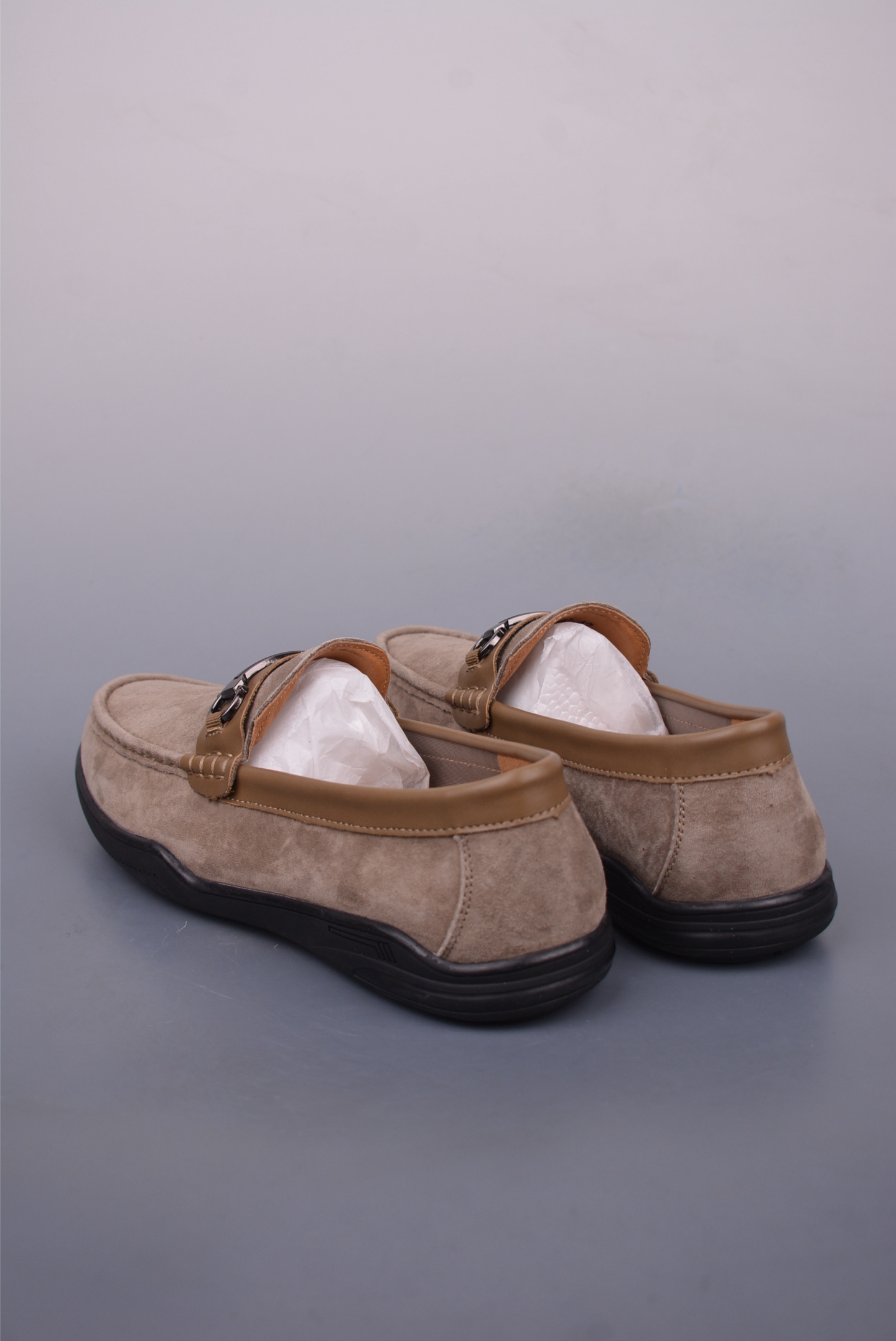 GUCCI new men's shoes business casual loafers Taupe