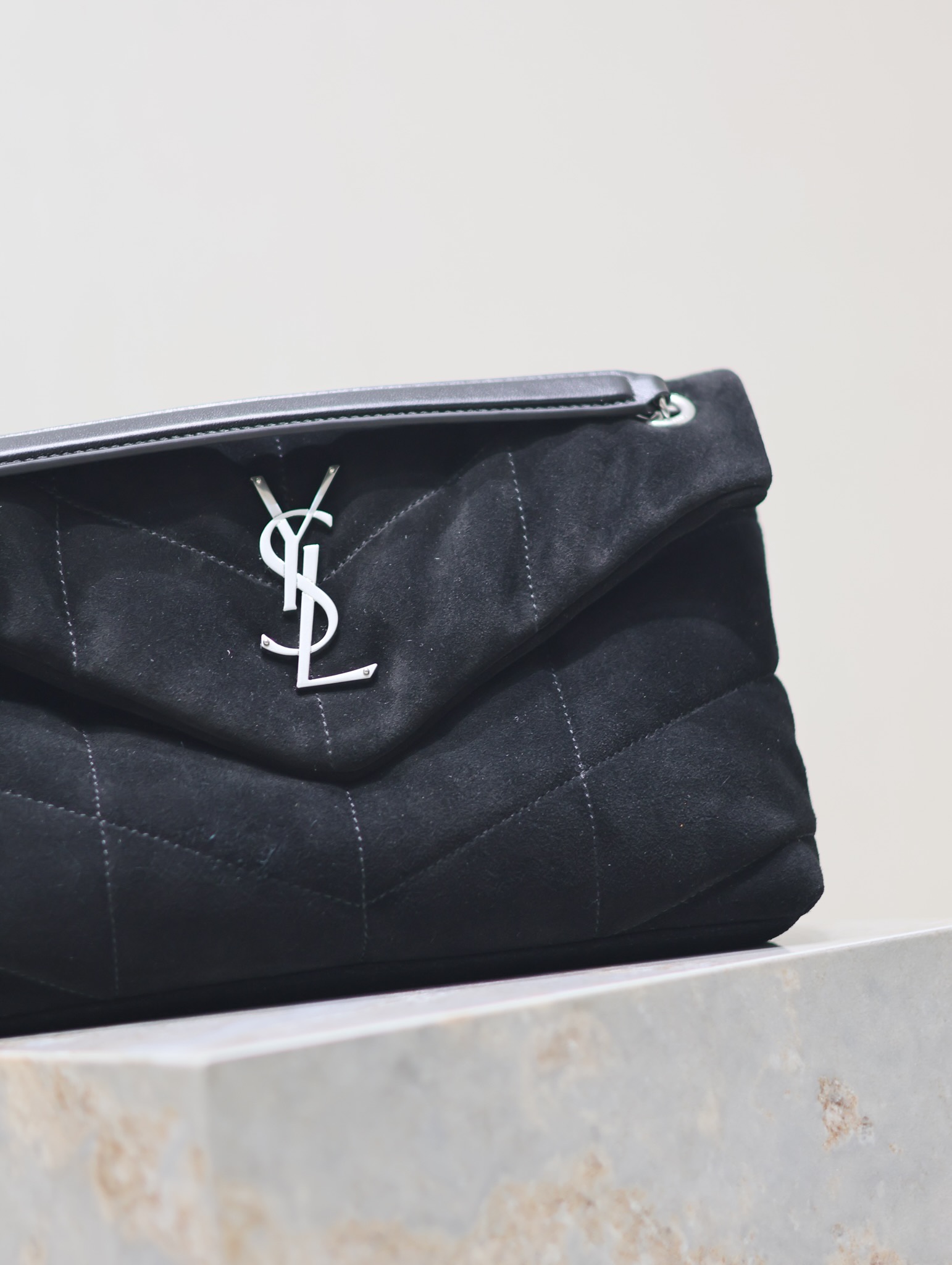 Yves Saint Laurent Loulou Puffer Handbag 577476