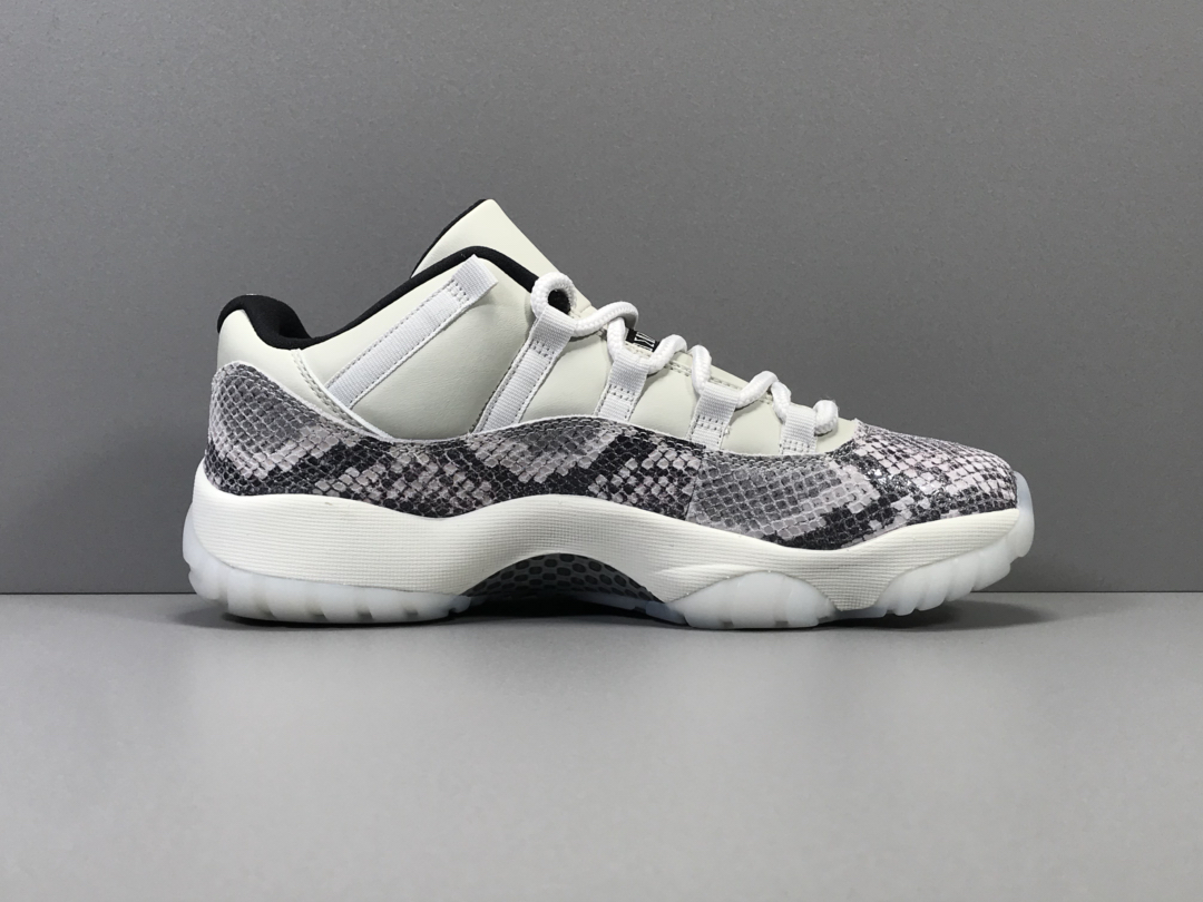 Nike Air Jordan 11 Retro Low