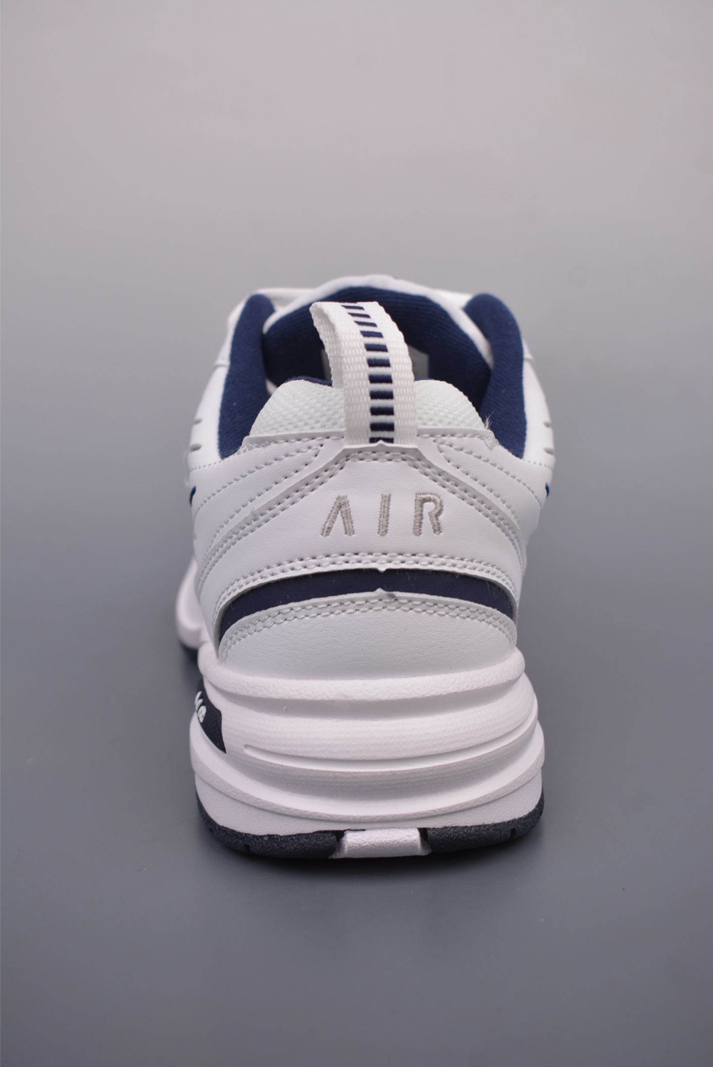 Nike Air Monarch IVWhiteNavy 415445-102