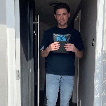 The Magic Brush - Buy 1 Get 1 Free