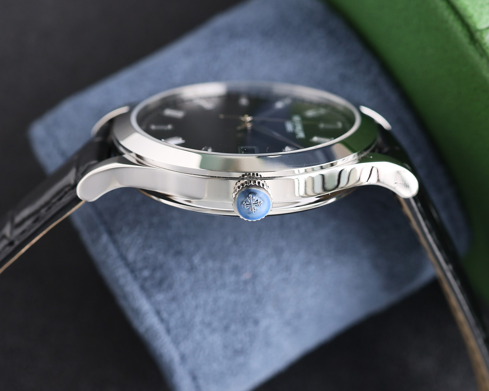 Patek Philippe TW Classic Series 5296