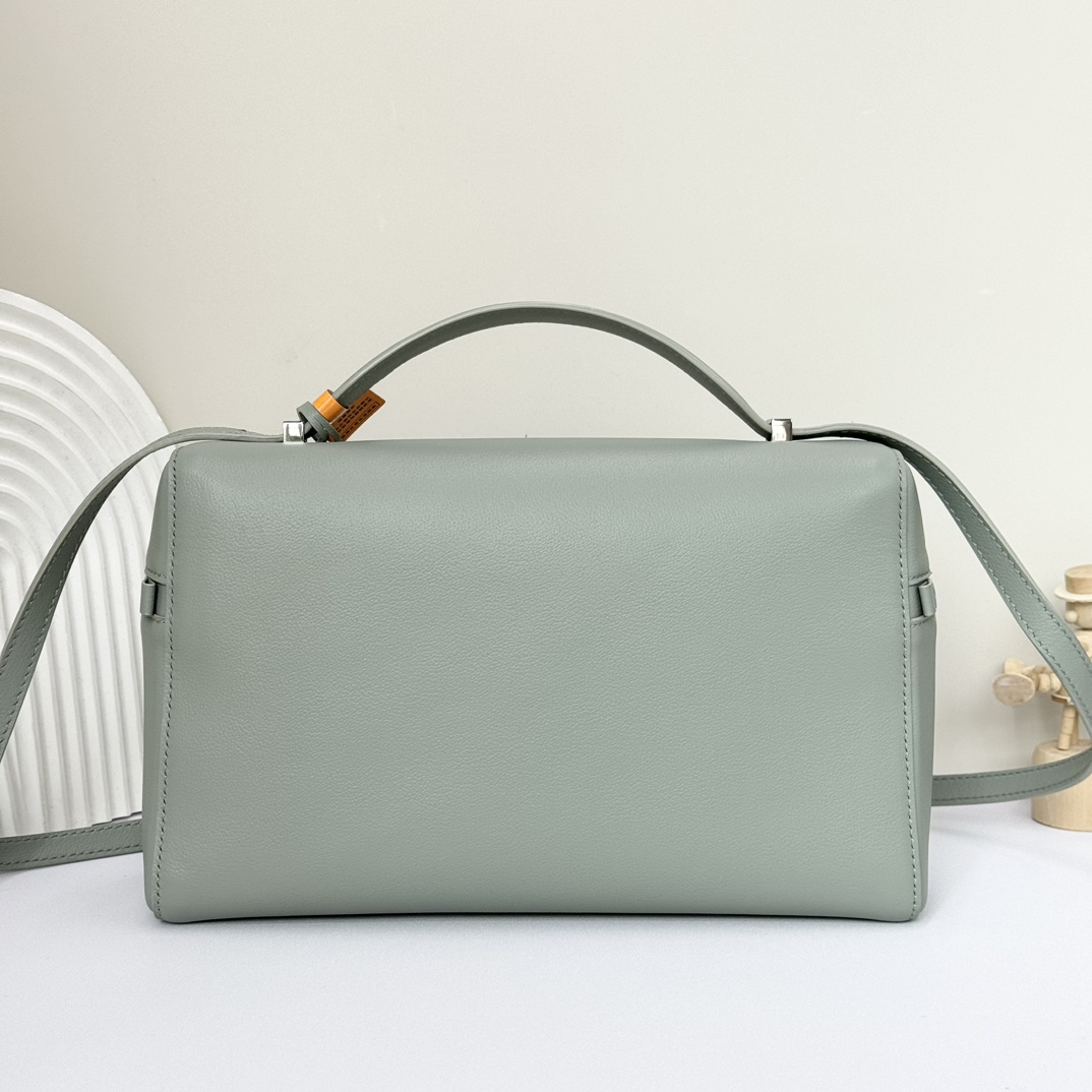 Loro Piana Extra Bag L27 Crossbody Bag FAO4759