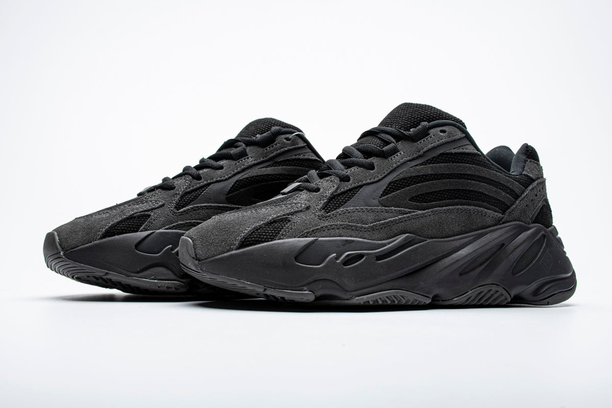 700V2