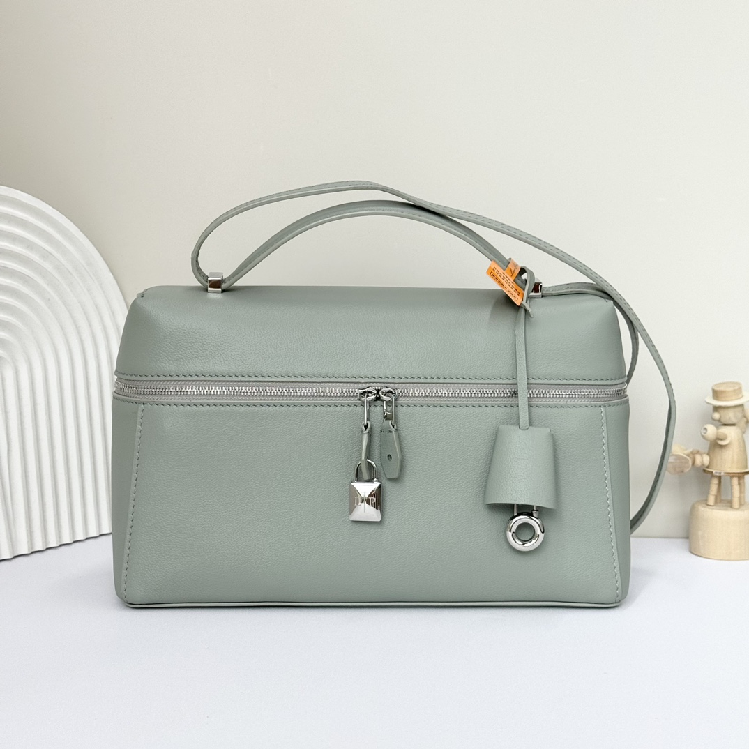 Loro Piana Extra Bag L27 Crossbody Bag FAO4759