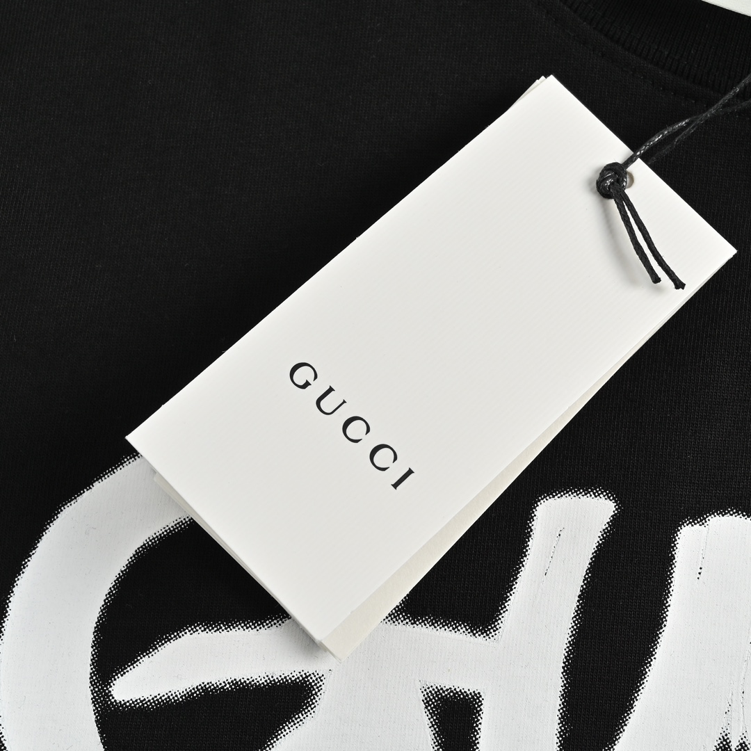 Gucci 23ss graffiti lettering print short sleeve