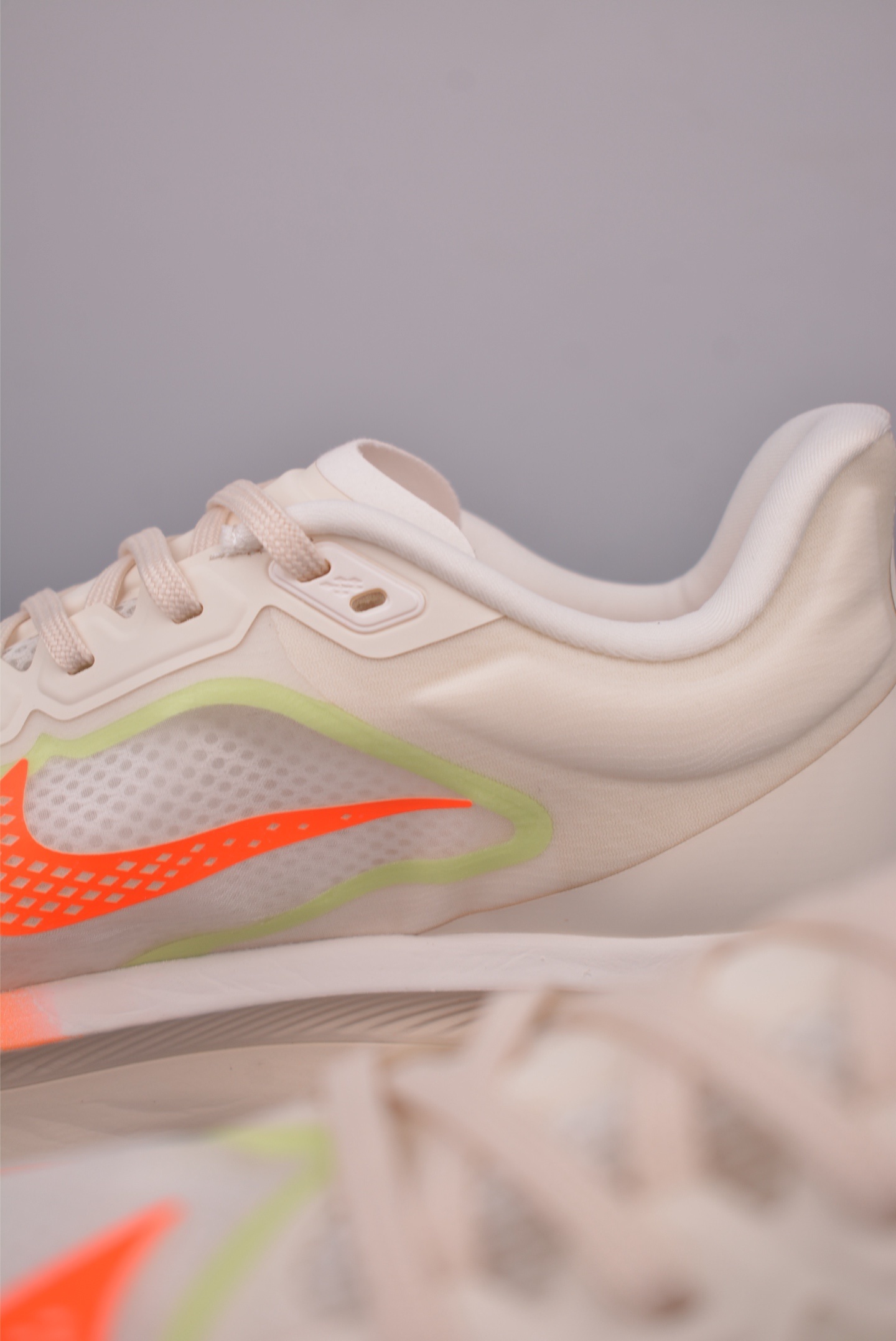 NIKE AIR Zoom RIVAL Fly 6“Off-white orange” FN8455-105