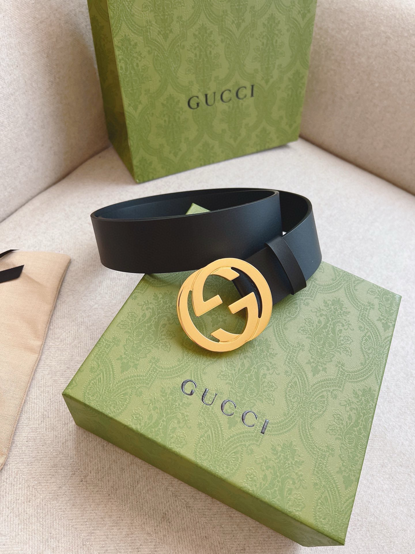 Gucci Interlocking Double G Buckle Leather Belt 4.0cm Width