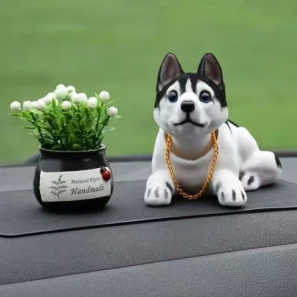 🎁For Animal Lovers -🐶 Funny Car Dog Ornament