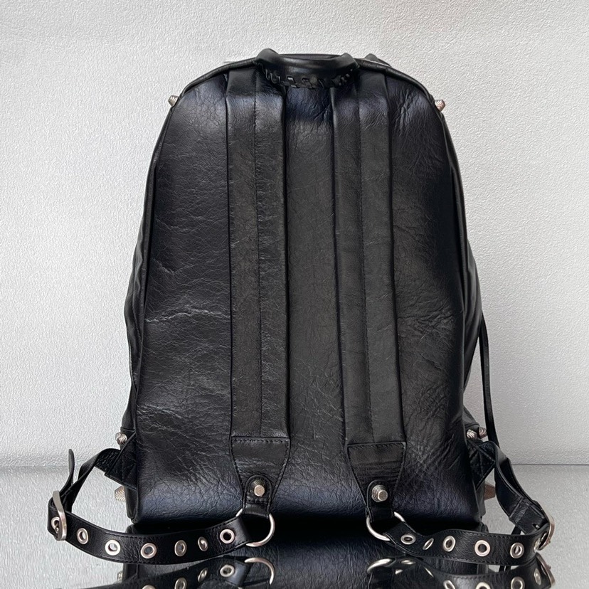 Balenciaga le cagole rivet school bag