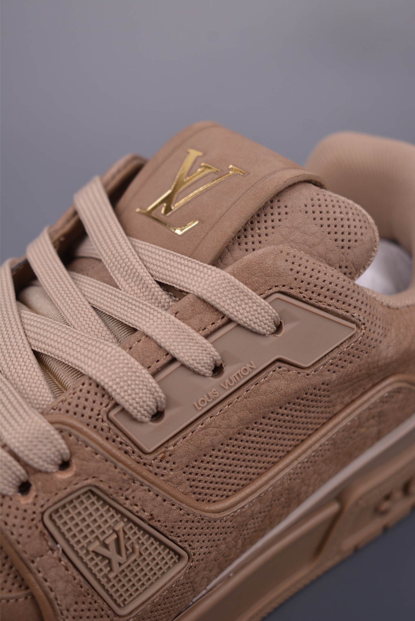 Louis Vuitton Trainer Sneaker Low 