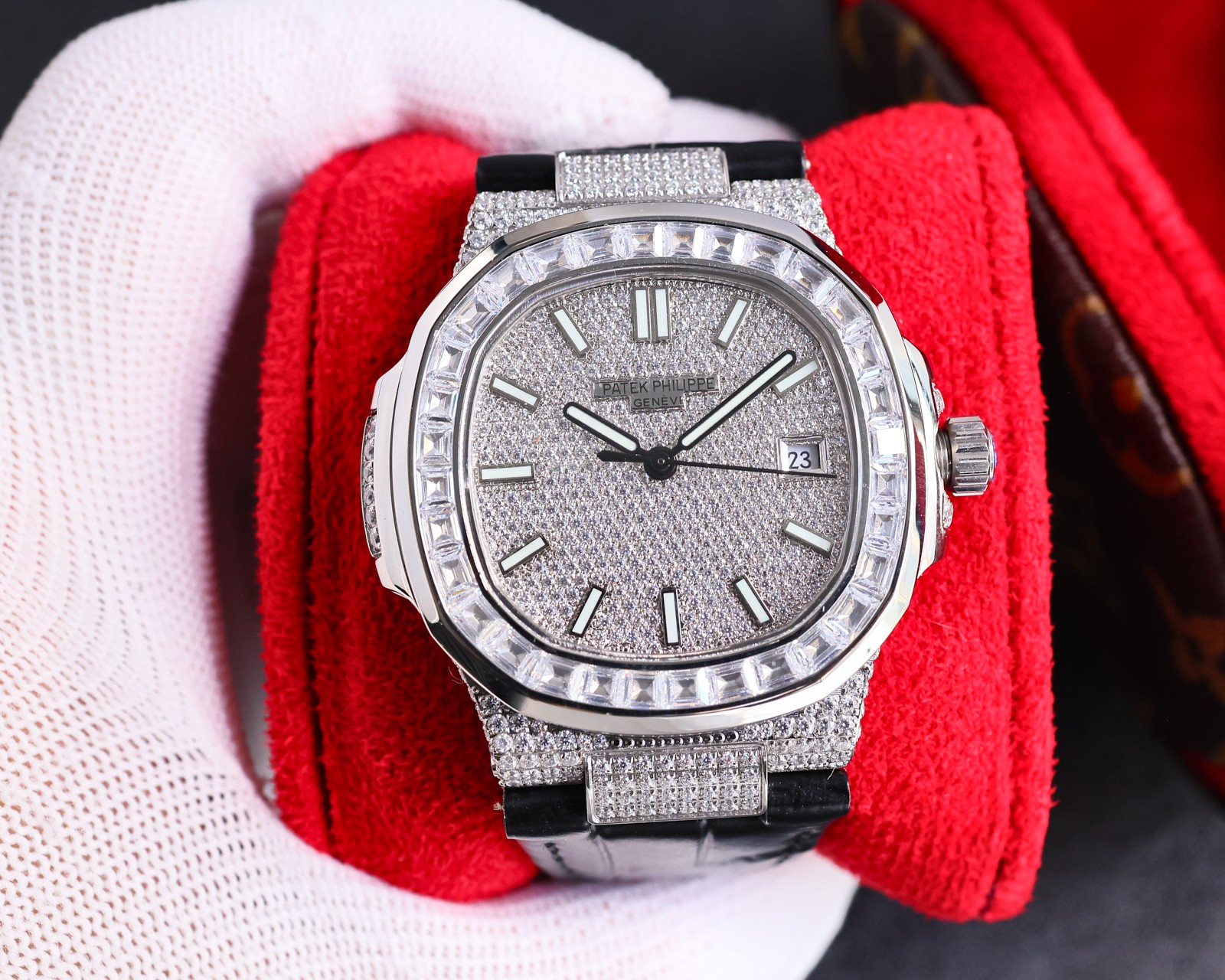 Patek Philippe Diamond Limited Edition Series Nautilus 5711