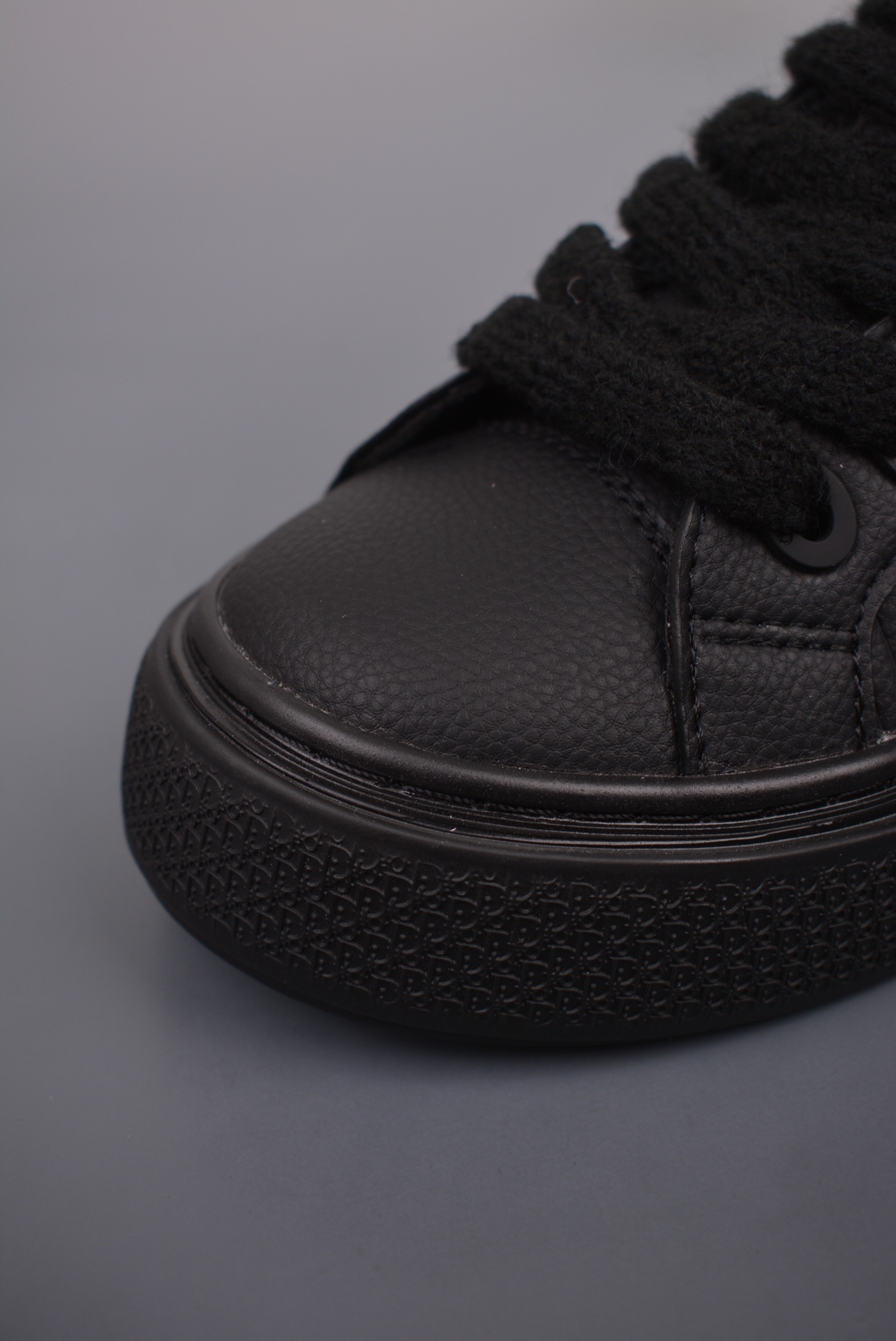 Dior B33 Low Top Sneakers Dior Gravity all black embossed 3SN303ZAY_H900