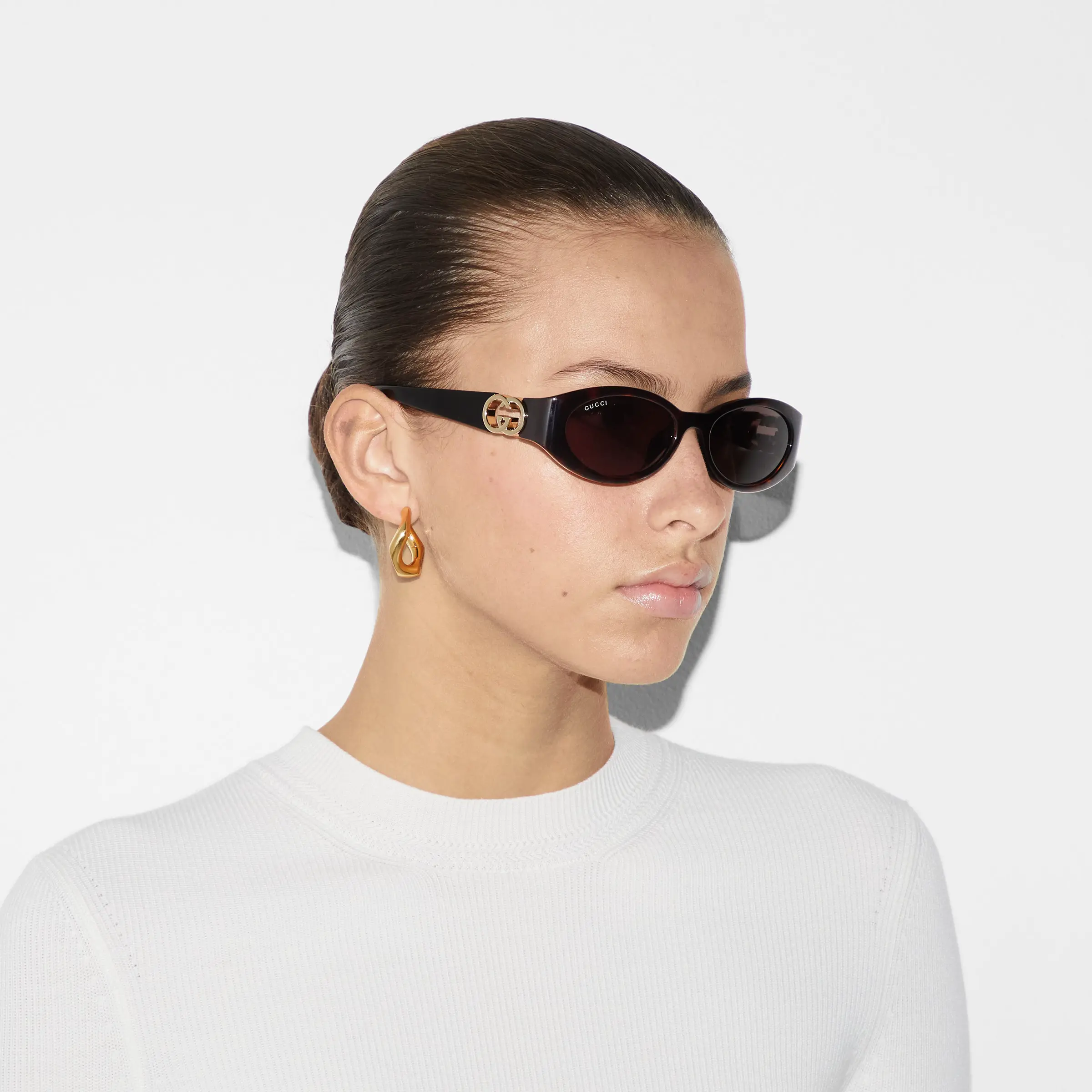 Gucci low bridge fitted sunglasses