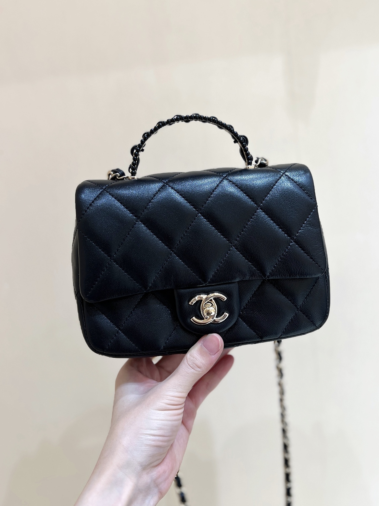 Chanel 25P Spring/Summer Preview Collection cf mini chain bag AS5367 00128
