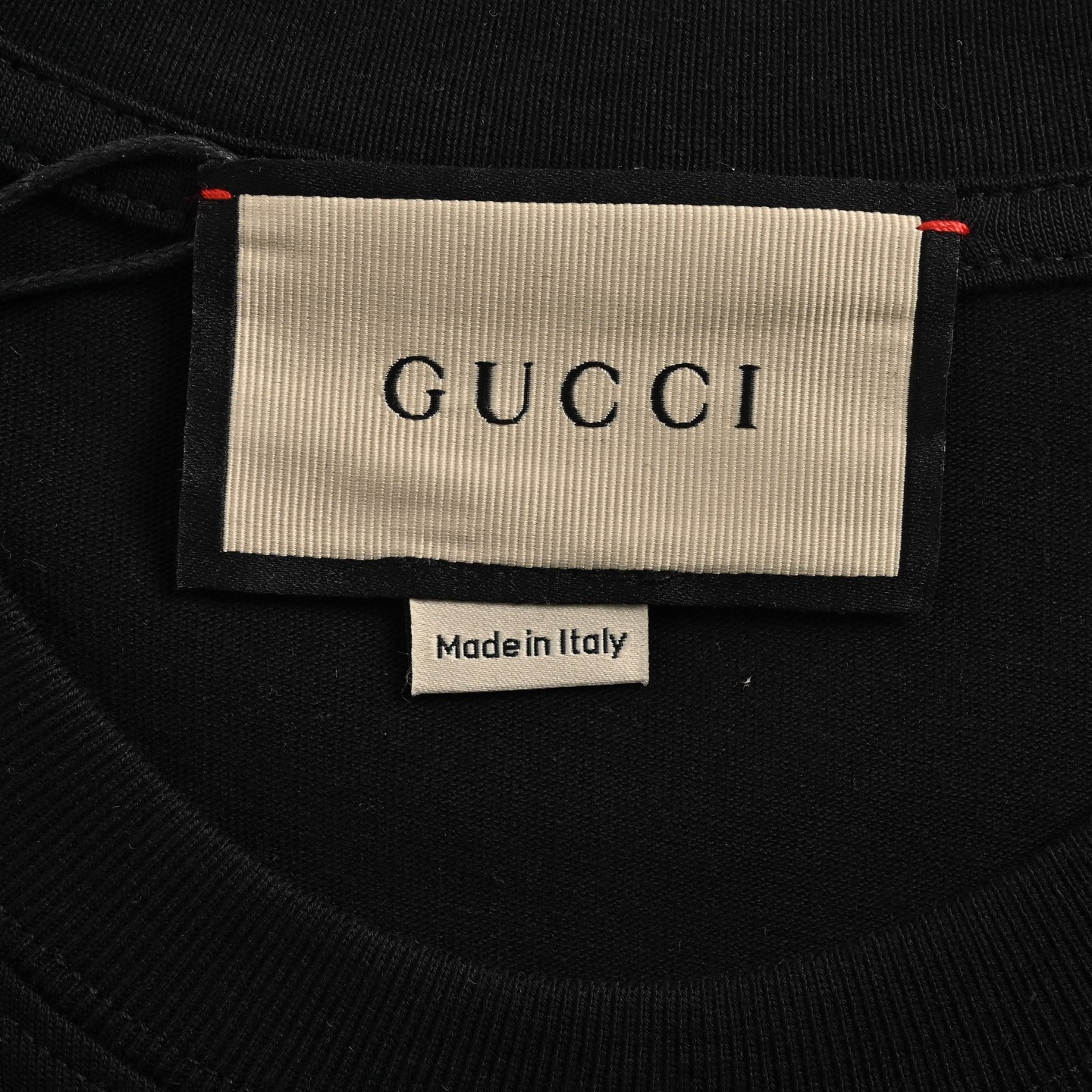 Gucci embossed logo short sleeves