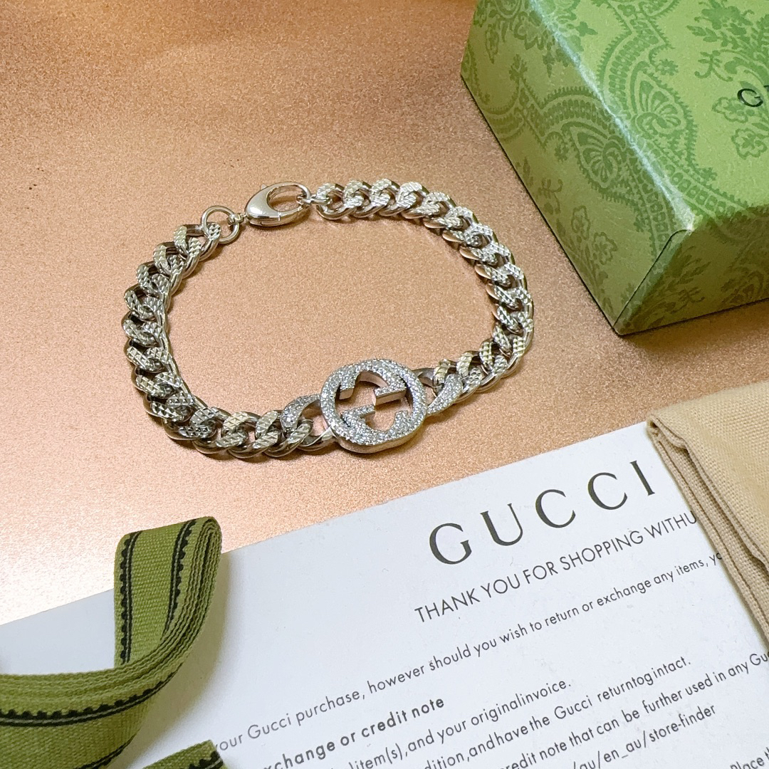 Gucci GG diamond flat chain bracelet