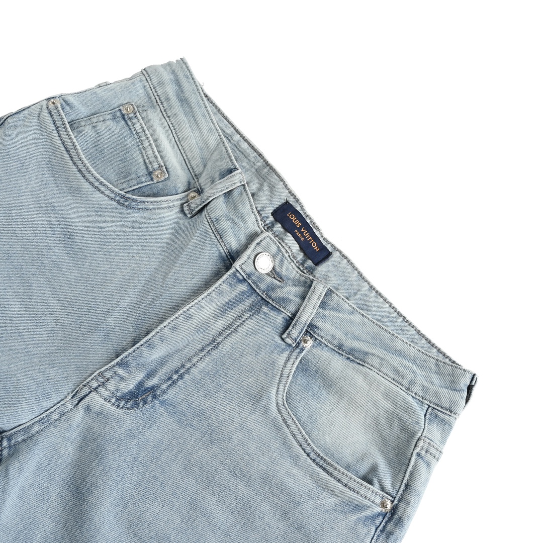 Louis Vuitton Inverted letter print jeans