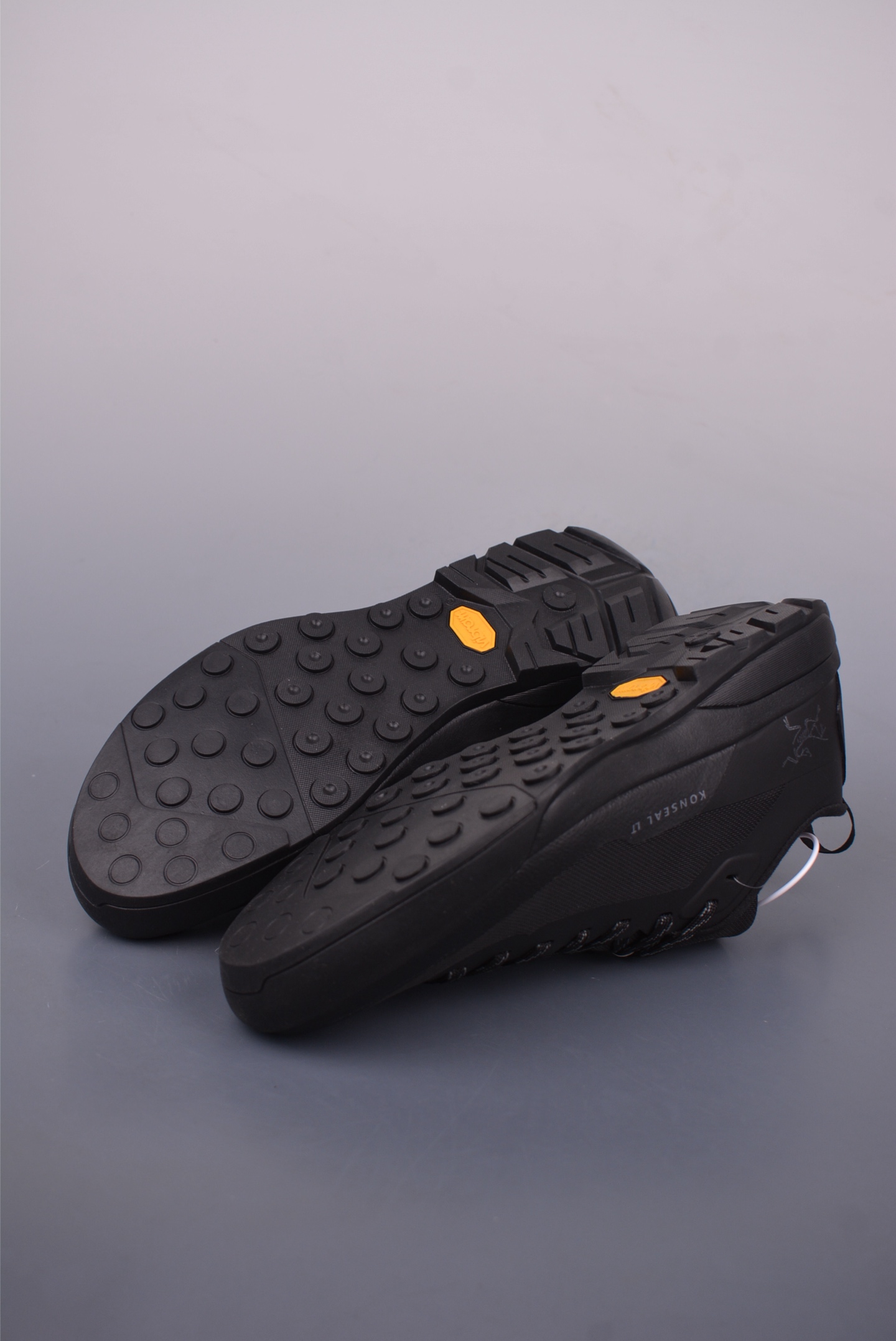 Arc'teryx AERIOS running shoes 0772181526
