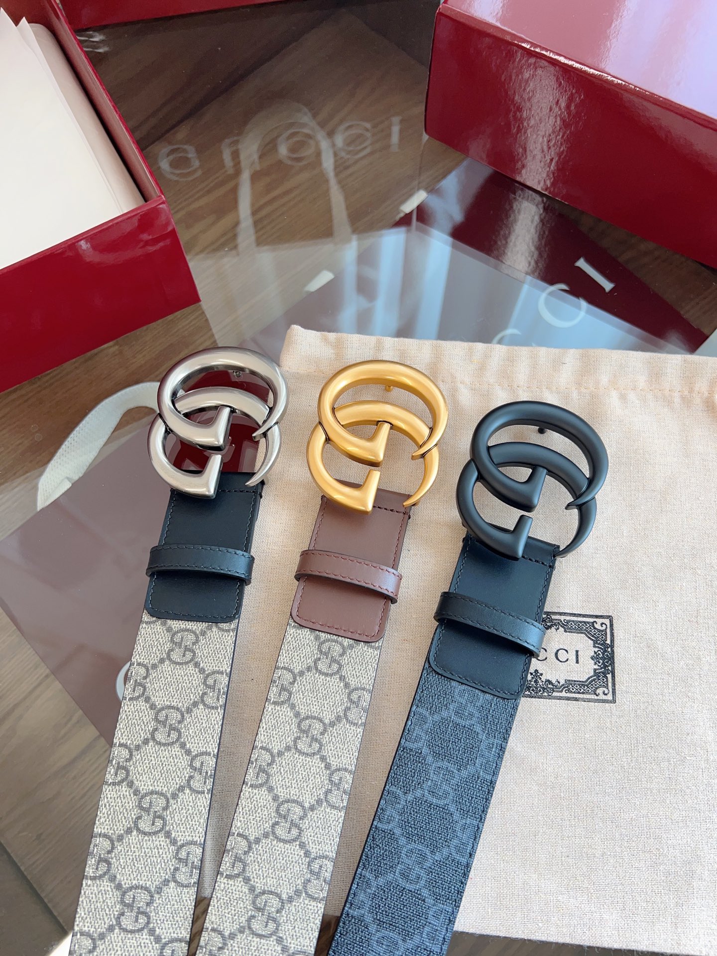 Gucci Double G brass buckle leather belt with a width of 4.0cm
