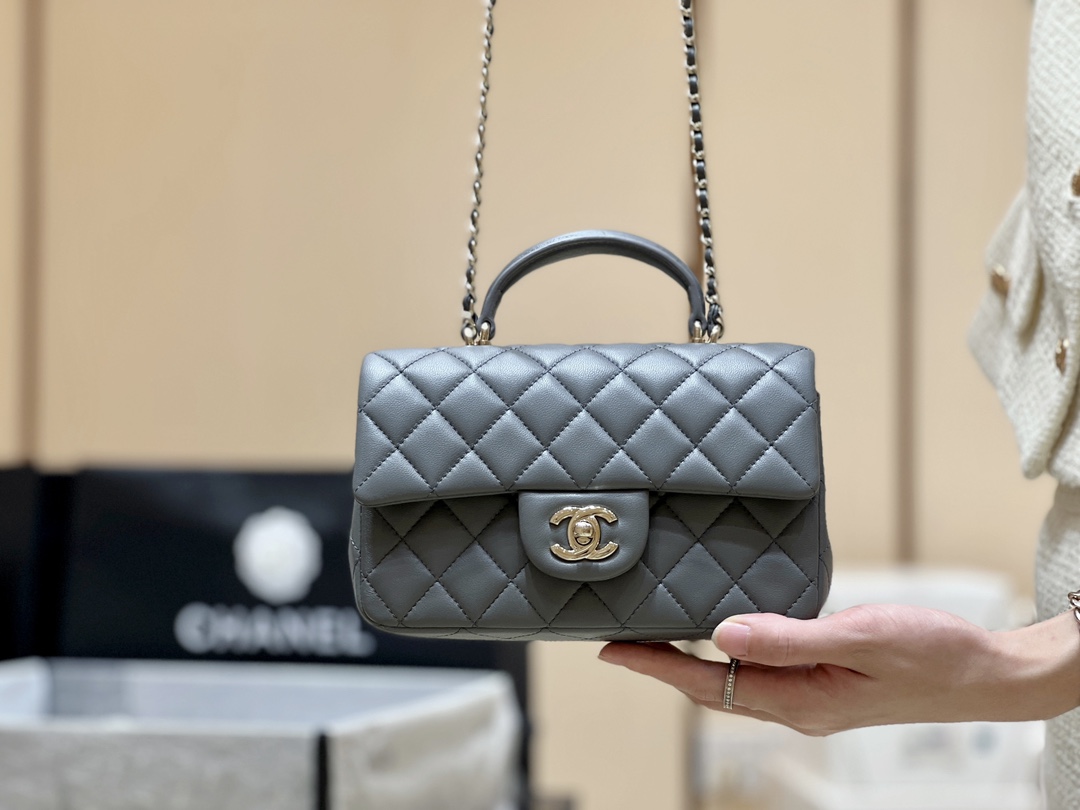 Chanel 23S cf mini handle AS2431