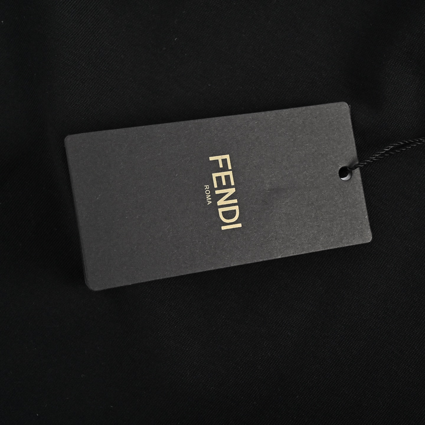 Fendi 25ss short sleeves with FF metal logo on the neckline