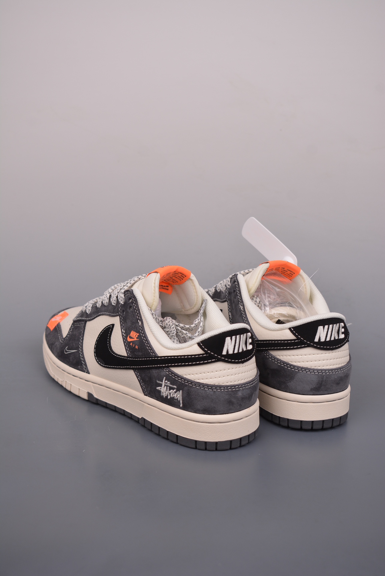 Stussy x Nike By You SB Dunk Low Retro SP Dark Grey Off-White Embroidery MM1089-026