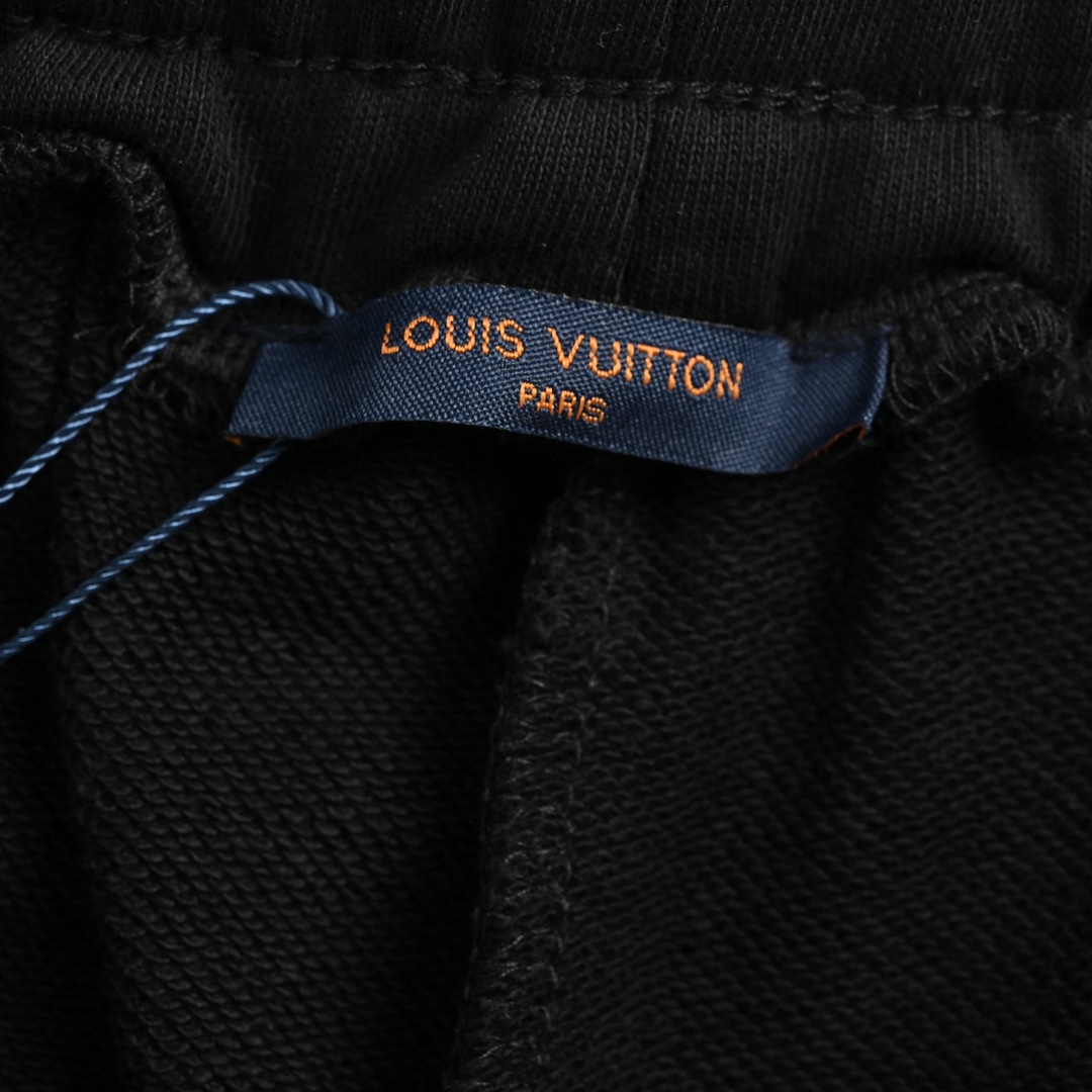 Louis Vuitton 24ss embroidered large logo shorts