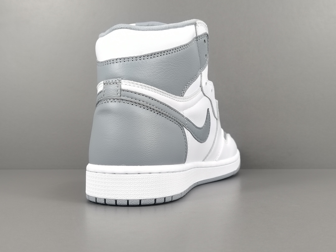 Nike Air Jordan 1 Retro High OGStealth 555088-037