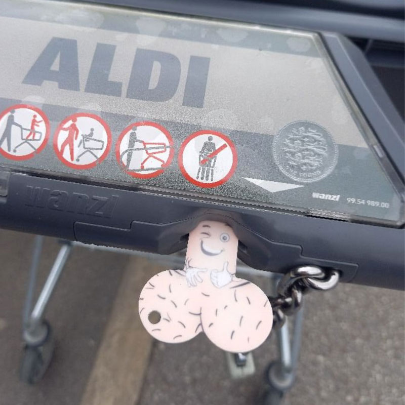 Novelty love eyes Willy trolley token