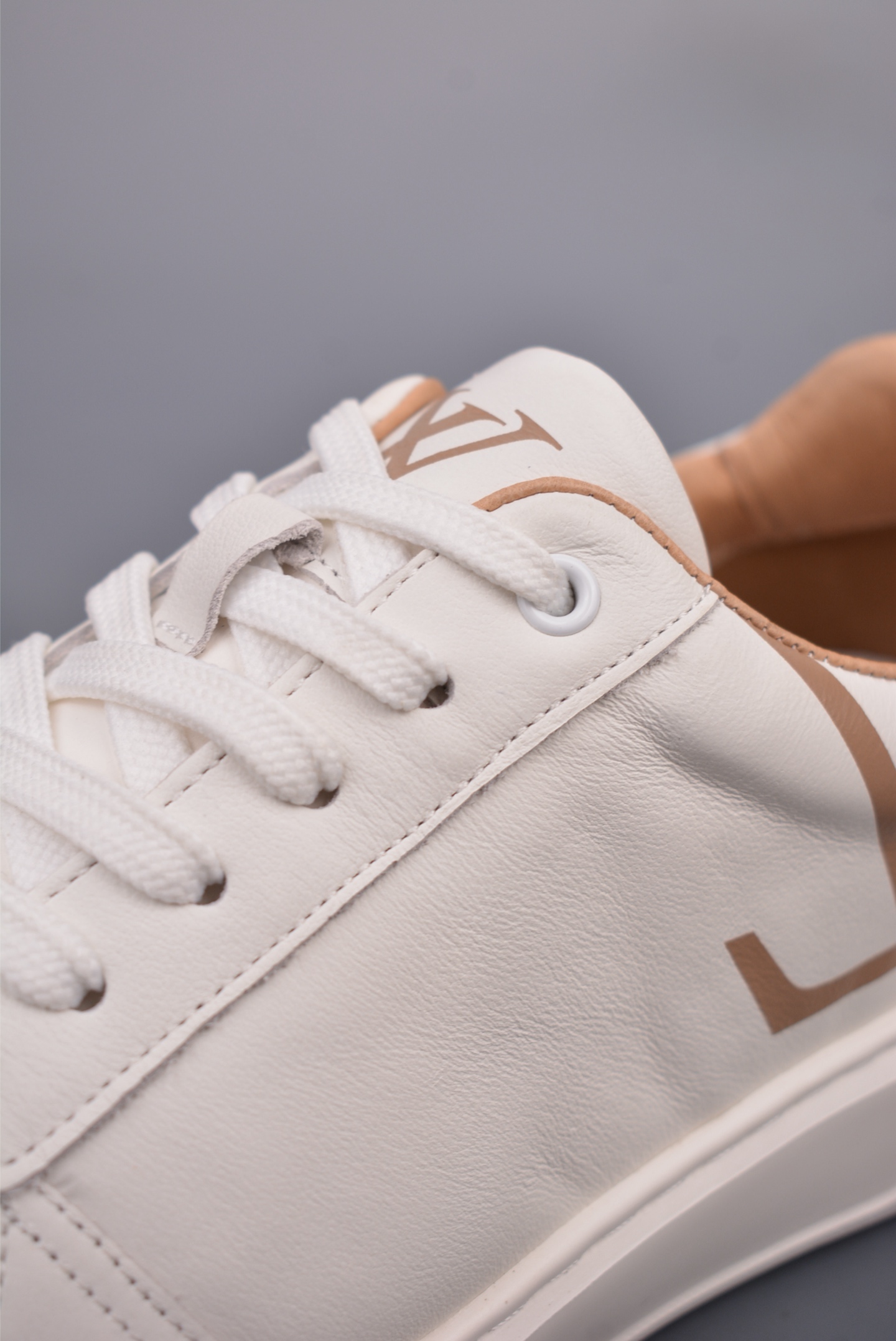 Louis Vuitton sneakers white 51BCOLORE