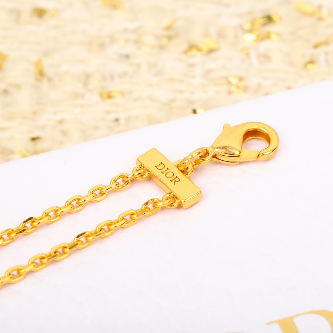 Dior Double Pearl Bracelet