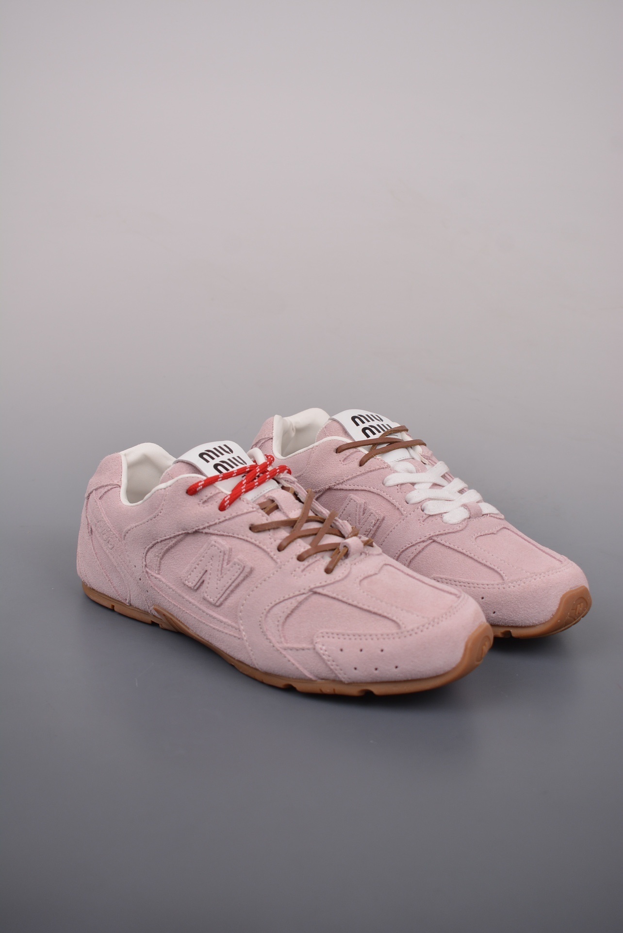 Miu Miu x New Balance 530 SL 