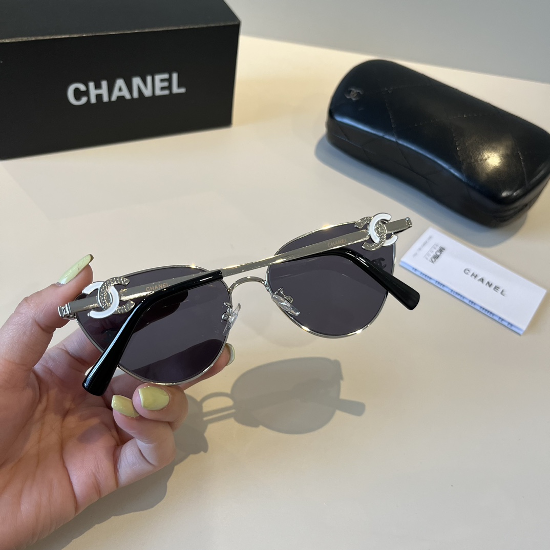 Chanel round frame sunglasses